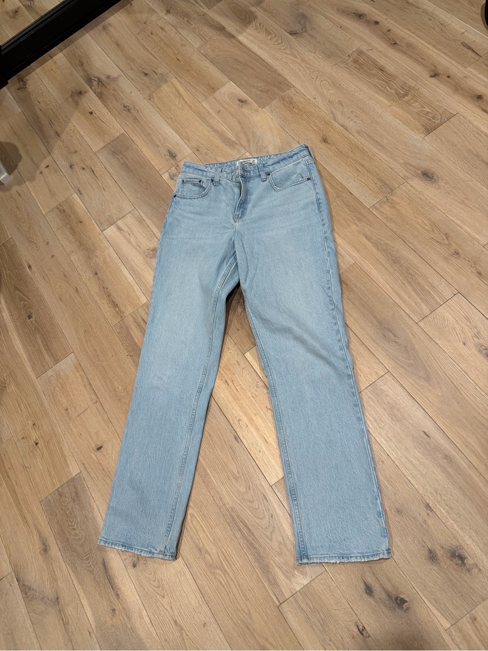 Abercrombie & Fitch curve love 90s Women’s Straight Leg Jeans